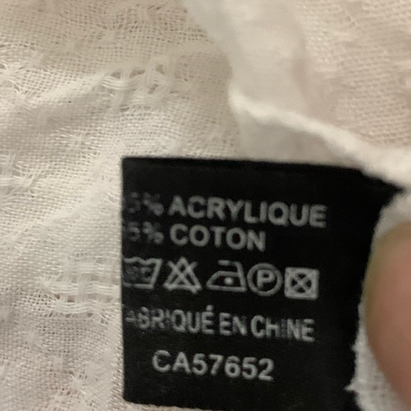 White Linen Coverup shirt/wrap - Picture 4 of 6